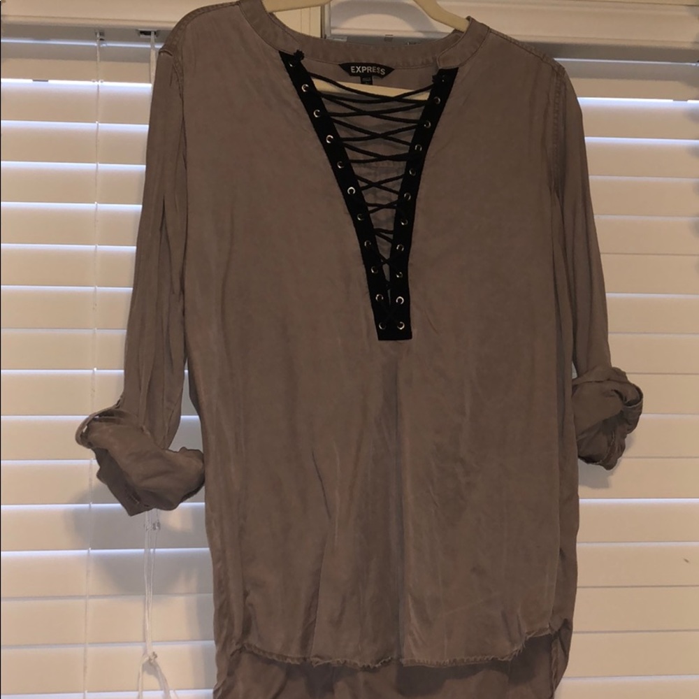 Express Long sleeve shirt